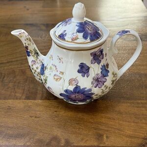 Floral Porcelain Teapot - Purple Flower Design